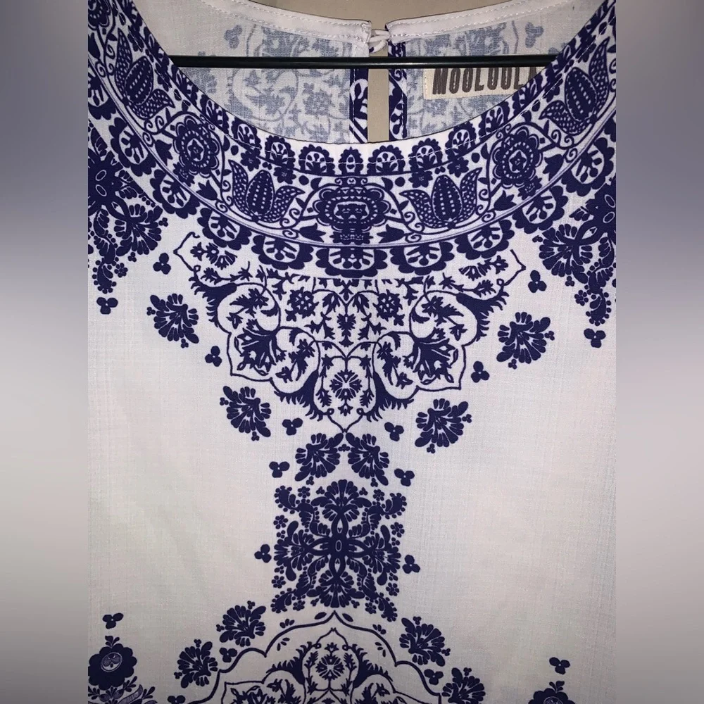 Mooloolaba crop top tshirt - Picture 3 of 10